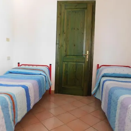Panoramic , 600m From The Beach, *